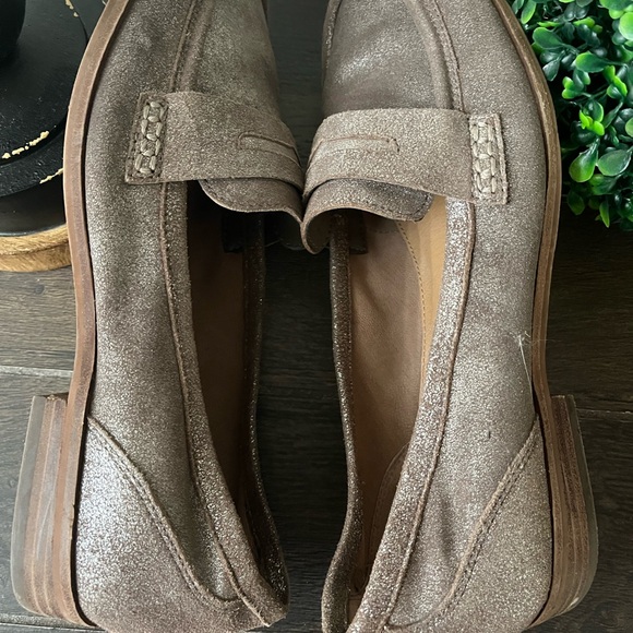 Gianni Bini Size 9.5 M Tan Brown Leather Silver Metallic Sparkle Penny Loafers - Picture 9 of 14